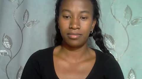 Snapshot of minouch211907 chatting on March 28, 2:44 am minouch211907 online show from March 28, 2:44 am