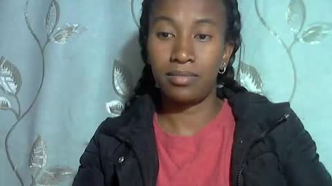 Snapshot of minouch211907 chatting on April 8, 7:03 pm minouch211907 online show from April 8, 7:03 pm