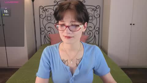 Olivia online show from September 26, 3:16 pm