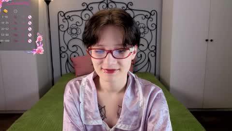 Olivia online show from September 27, 4:12 pm