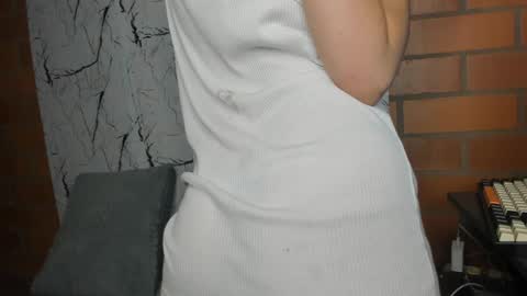 minty151 online show from March 29, 12:43 am