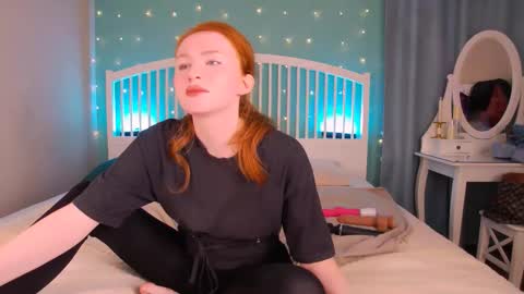 Snapshot of mira_glace chatting on November 22, 12:59 pm Mira3 online show from November 22, 12:59 pm