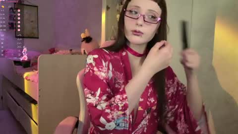Snapshot of mira_jadee chatting on April 29, 9:21 pm Mira online show from April 29, 9:21 pm