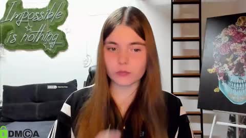 miraa_bloom online show from March 22, 2:31 pm