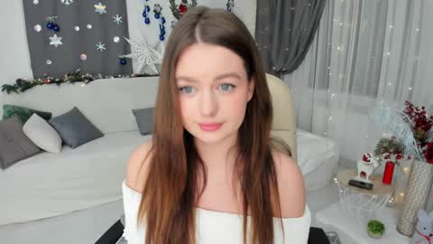 Emma online show from January 14, 4:29 pm