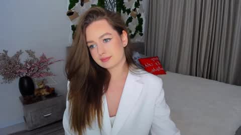 Emma online show from January 18, 4:10 pm