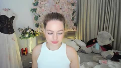 Emma online show from November 7, 4:07 pm