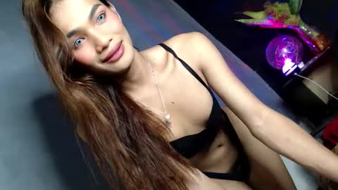 Zoey online show from November 27, 6:59 am