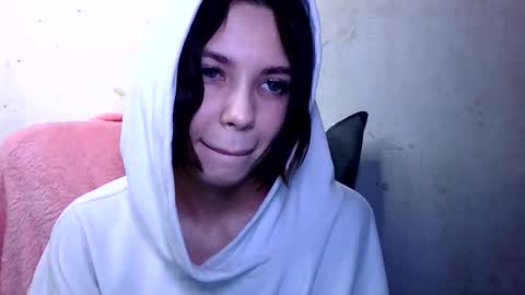 MiraLaPics online show from March 30, 4:30 pm