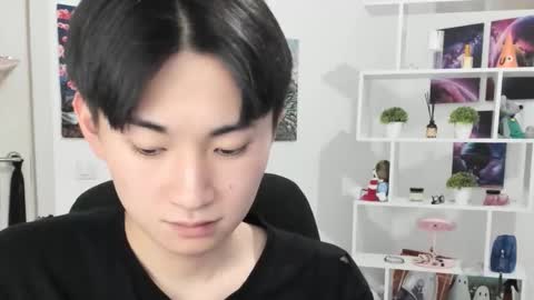 Snapshot of miram_yoo chatting on October 18, 3:53 am online show from October 18, 3:53 am