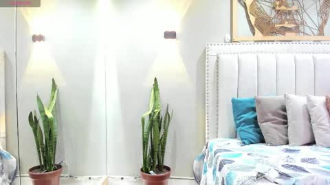    online show from October 20, 12:05 pm