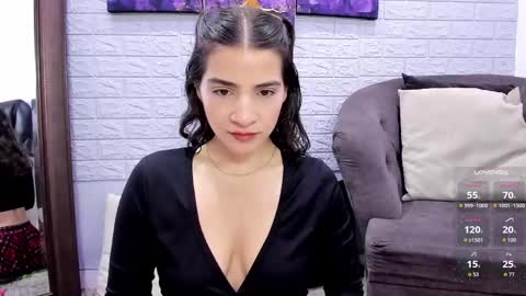    online show from April 18, 12:09 pm