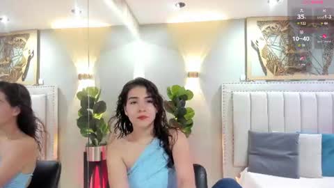 Snapshot of miranda_doll_ chatting on July 17, 12:01 pm online show from July 17, 12:01 pm