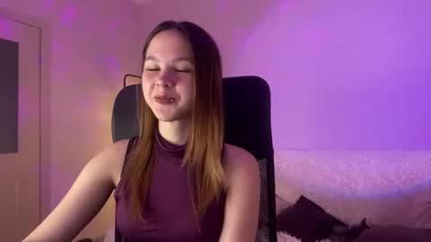 miranda_holms online show from July 26, 5:04 am