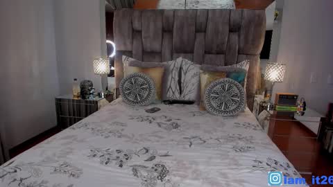 Miranda online show from November 5, 1:38 am