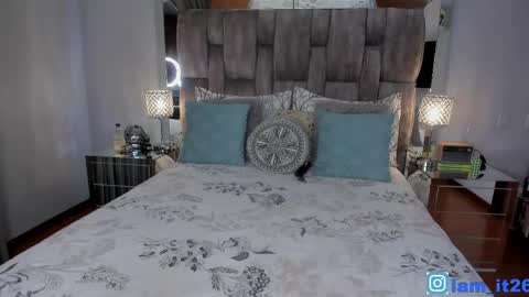 Miranda online show from May 24, 1:54 am