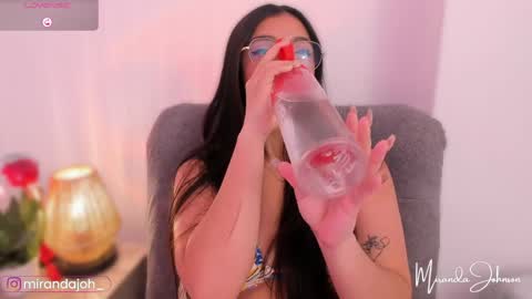 Snapshot of mirandajohnson_ chatting on May 14, 12:12 pm Miranda online show from May 14, 12:12 pm