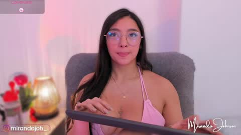 Snapshot of mirandajohnson_ chatting on May 16, 1:43 pm Miranda online show from May 16, 1:43 pm
