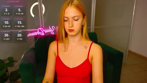MirandaMayers online show from September 26, 8:35 pm
