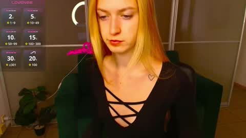 MirandaMayers online show from September 30, 12:10 pm
