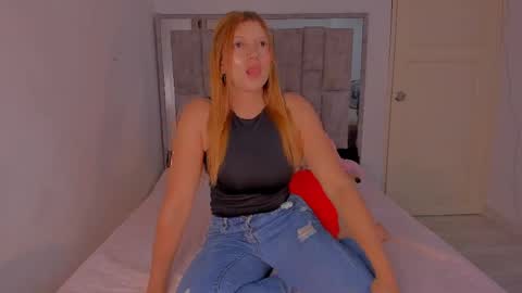 Snapshot of mirandarroxxx chatting on April 9, 4:45 pm mirandarroxxx online show from April 9, 4:45 pm