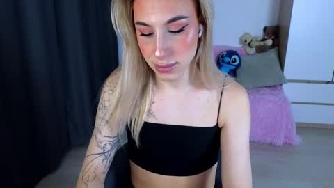 Snapshot of miraraid chatting on January 12, 11:32 pm miraraid online show from January 12, 11:32 pm