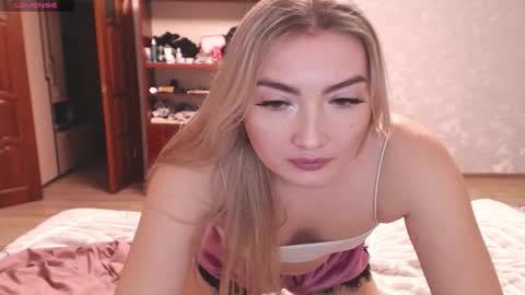 Mira online show from February 6, 3:15 pm