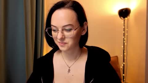 MiraSkyy online show from November 7, 5:24 pm