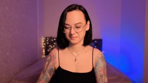 Snapshot of miraskyy chatting on January 17, 5:49 pm MiraSkyy online show from January 17, 5:49 pm