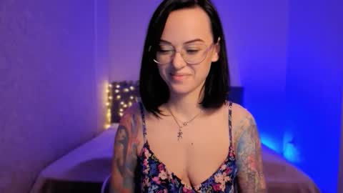 MiraSkyy online show from March 10, 6:46 pm