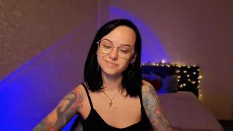 MiraSkyy online show from May 23, 6:12 pm