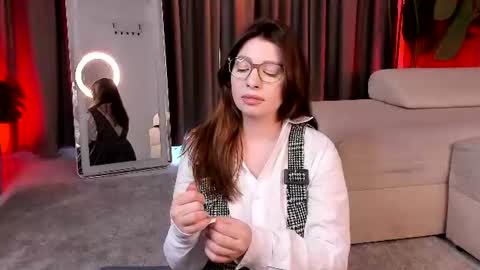 Mira online show from June 28, 3:18 pm