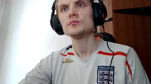 Snapshot of mirexvane chatting on February 27, 11:43 am Vlad online show from February 27, 11:43 am