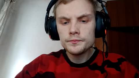 Snapshot of mirexvane chatting on March 2, 12:23 pm Vlad online show from March 2, 12:23 pm