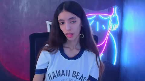 Snapshot of miri_miss chatting on January 16, 1:04 pm Miri online show from January 16, 1:04 pm