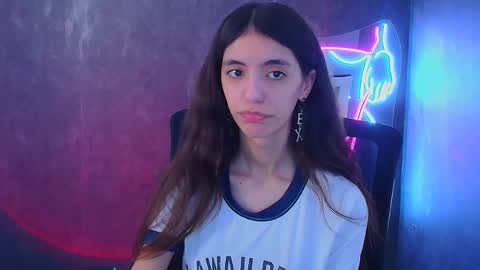 Snapshot of miri_miss chatting on January 18, 3:59 pm Miri online show from January 18, 3:59 pm