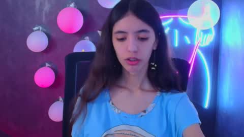 Snapshot of miri_miss chatting on February 23, 6:49 am Miri online show from February 23, 6:49 am