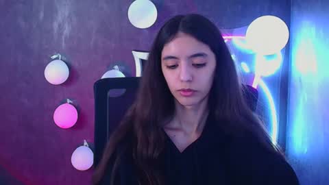 Snapshot of miri_miss chatting on March 2, 4:32 pm Miri online show from March 2, 4:32 pm