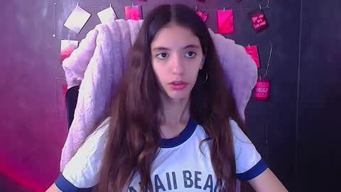 Snapshot of miri_miss chatting on November 10, 12:48 pm Miri online show from November 10, 12:48 pm