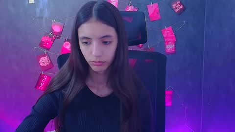 Snapshot of miri_miss chatting on May 11, 2:45 pm Miri online show from May 11, 2:45 pm