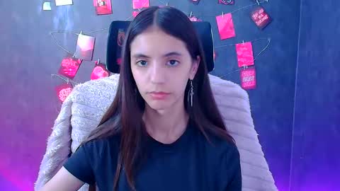 Snapshot of miri_miss chatting on May 21, 11:06 am Miri online show from May 21, 11:06 am