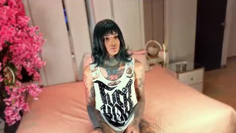 Snapshot of misakiseis chatting on February 21, 1:12 pm online show from February 21, 1:12 pm