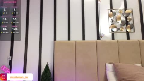 Annie  dont forget to thumbs up me  online show from February 3, 3:09 am