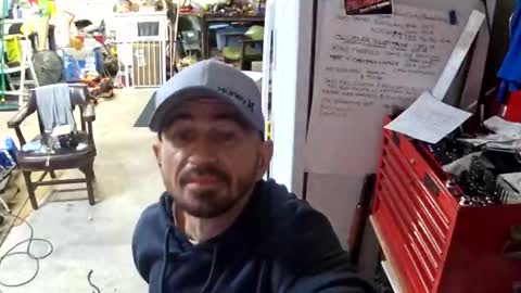 Snapshot of mischeifandpleasure chatting on November 1, 1:29 am MischiefAndPleasure online show from November 1, 1:29 am