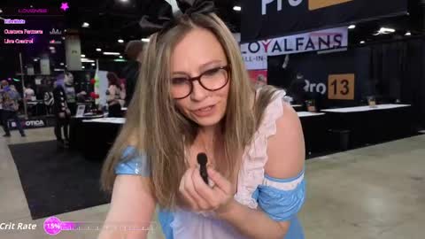 Snapshot of mischiefmuse chatting on April 12, 6:13 pm Mischief Muse online show from April 12, 6:13 pm