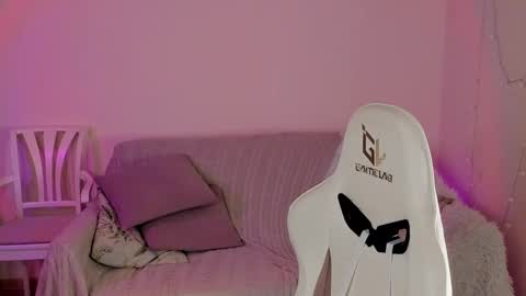 Snapshot of mish_ka3 chatting on February 7, 5:38 pm Misha online show from February 7, 5:38 pm