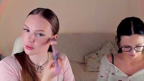 Snapshot of mish_ka3 chatting on February 12, 1:28 pm Misha online show from February 12, 1:28 pm