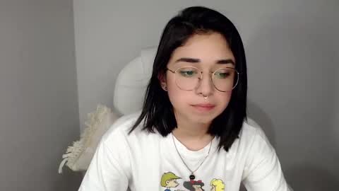 Snapshot of misha__sweet__27 chatting on January 17, 3:45 am misha online show from January 17, 3:45 am