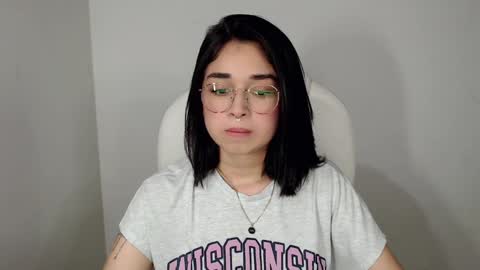 Snapshot of misha__sweet__27 chatting on January 31, 4:14 am misha online show from January 31, 4:14 am