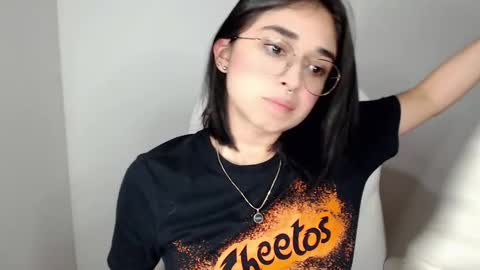 Snapshot of misha__sweet__27 chatting on February 5, 7:39 am misha online show from February 5, 7:39 am